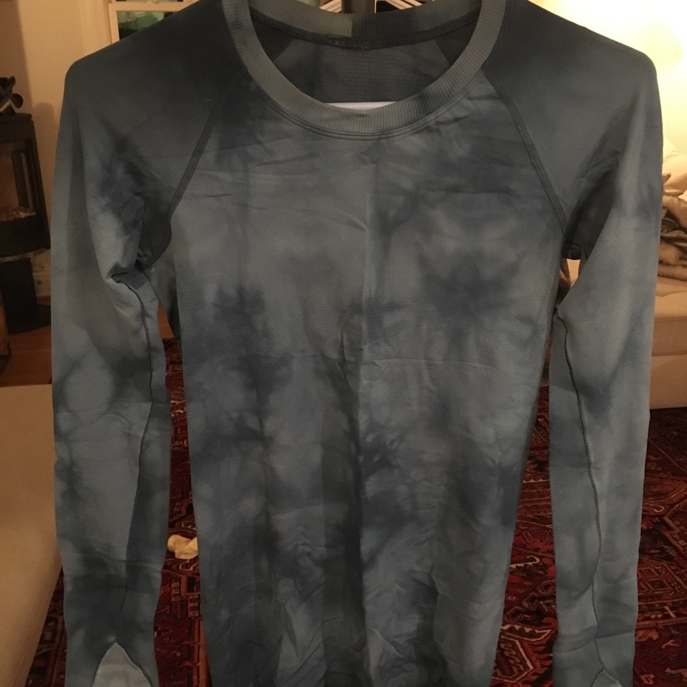 Lululemon Blue Tie-Dye Long Sleeve Shirt